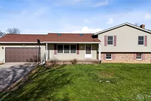 8966 Haddix Rd, Fairborn, OH 45324 - Photo 2