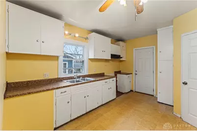 216 E Beechwood Avenue, Dayton, OH 45405 - Photo 12