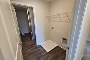 3158 Scarborough Ct, Butler Twp, OH 45414 - Photo 36