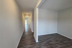 3158 Scarborough Ct, Butler Twp, OH 45414 - Photo 2