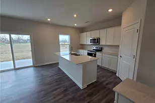 3158 Scarborough Ct, Butler Twp, OH 45414 - Photo 10