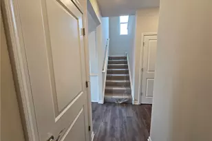 3158 Scarborough Ct, Butler Twp, OH 45414 - Photo 8