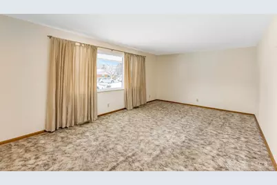 618 Dorado Drive, Fairborn, OH 45324 - Photo 6