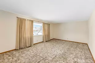 618 Dorado Dr, Fairborn, OH 45324 - Photo 6