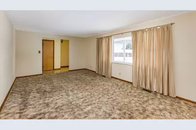 618 Dorado Drive, Fairborn, OH 45324 - Photo 4