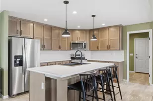 411 Kalynn Cir, Fairborn, OH 45324 - Photo 6