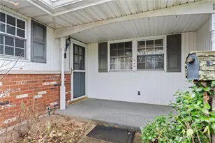 1379 Honeysuckle Dr, Fairborn, OH 45324 - Photo 2