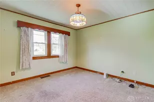 207 W Roseland Ave, Springfield, OH 45503 - Photo 6