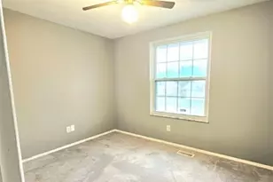 7937 Rustic Woods Dr, Dayton, OH 45424 - Photo 10