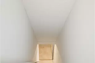 6651 Greeley Ave, Dayton, OH 45424 - Photo 30