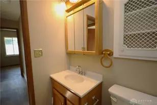 7967 Washington Park Dr, Dayton, OH 45459 - Photo 6