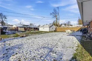 6033 Leycross Dr, Dayton, OH 45424 - Photo 32