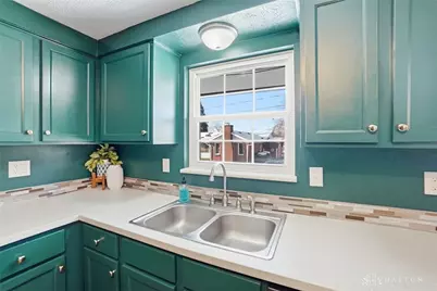 6033 Leycross Drive, Dayton, OH 45424 - Photo 16