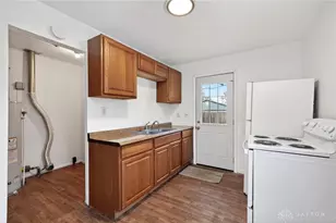 153 N Diana Ln, Fairborn, OH 45324 - Photo 10