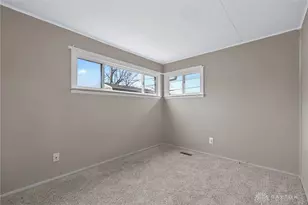 153 N Diana Ln, Fairborn, OH 45324 - Photo 12