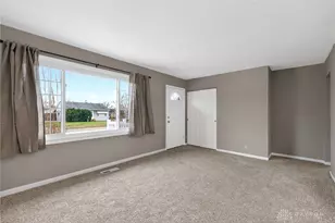 153 N Diana Ln, Fairborn, OH 45324 - Photo 8