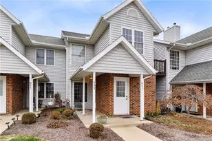 623 Thornburg, Tipp City, OH 45371 - Photo 2