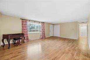 2324 Belloak Dr, Dayton, OH 45440 - Photo 12