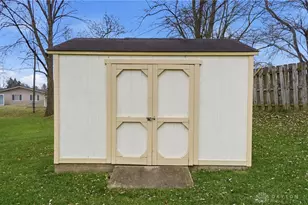 2324 Belloak Dr, Dayton, OH 45440 - Photo 40