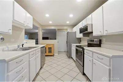 2000 Meadowside Lane, Dayton, OH 45458 - Photo 16