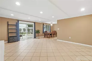 2000 Meadowside Ln, Dayton, OH 45458 - Photo 10