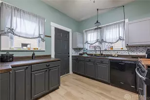 308 Ridge Rd, Springfield, OH 45503 - Photo 8