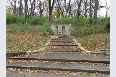 220 W Siebenthaler Avenue, Dayton, OH 45405 - Photo 14