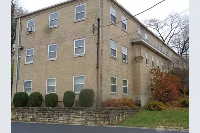 220 W Siebenthaler Avenue, Dayton, OH 45405 - Photo 4