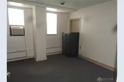 220 W Siebenthaler Avenue, Dayton, OH 45405 - Photo 20