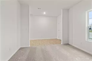 2027 Ivy Rd, Clayton, OH 45315 - Photo 6