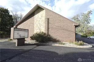 543 W Funderburg Rd, Fairborn, OH 45324 - Photo 2