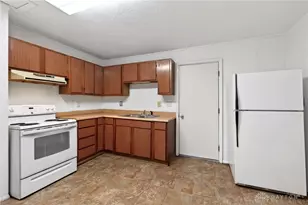 230 Pat Ln, Fairborn, OH 45324 - Photo 10