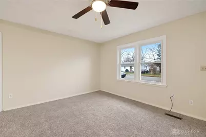 230 Pat Lane, Fairborn, OH 45324 - Photo 8