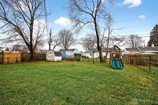 230 Pat Ln, Fairborn, OH 45324 - Photo 24