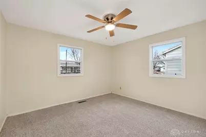 230 Pat Lane, Fairborn, OH 45324 - Photo 14