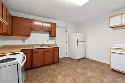 230 Pat Lane, Fairborn, OH 45324 - Photo 12