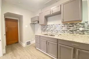 2411 N Main St, Dayton, OH 45405 - Photo 6