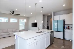 1701 Glade Valley Dr, Dayton, OH 45458 - Photo 14