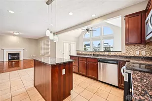 4076 Spicebush Dr, Tipp City, OH 45371 - Photo 6