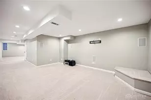 4076 Spicebush Dr, Tipp City, OH 45371 - Photo 36