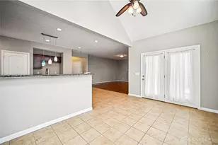 4076 Spicebush Dr, Tipp City, OH 45371 - Photo 12