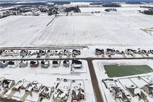 4076 Spicebush Dr, Tipp City, OH 45371 - Photo 52