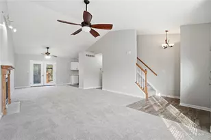 125 Hollytree Dr, Middletown, OH 45044 - Photo 6