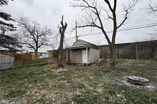 2717 Cadillac St, Moraine, OH 45439 - Photo 24