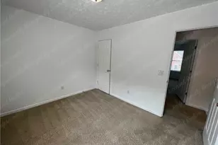 390 Chapelgate Dr, Fairborn, OH 45324 - Photo 28