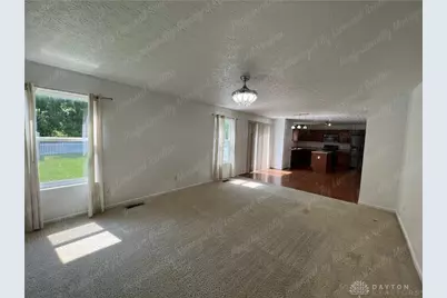 390 Chapelgate Drive, Fairborn, OH 45324 - Photo 12