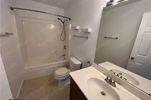 390 Chapelgate Dr, Fairborn, OH 45324 - Photo 26