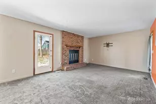 8951 Willowgate Ln, Dayton, OH 45424 - Photo 12