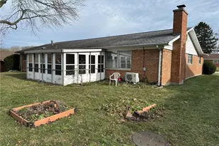 3607 Twinbrook Ln, Dayton, OH 45429 - Photo 4