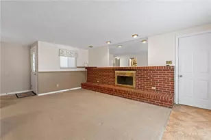 4838 Pacific Ct, Dayton, OH 45424 - Photo 6